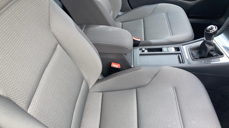 Volkswagen Golf 1.4 TSI SE [Nav] 5dr Petrol Hatchback